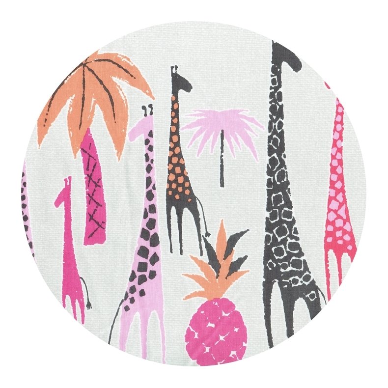 Michael Miller, Stof med borderprint, Giraffe Garden Pink, pr. rapp. &aacute; ca. 0,3 m