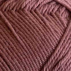 Plum. kologisk bomuldsgarn. Karen Klarbk. Pr. 50 g.