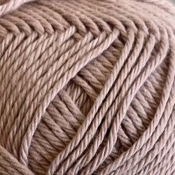 Soft Lilac. �kologisk bomuldsgarn. Karen Klarb�k. Pr. 50 g.