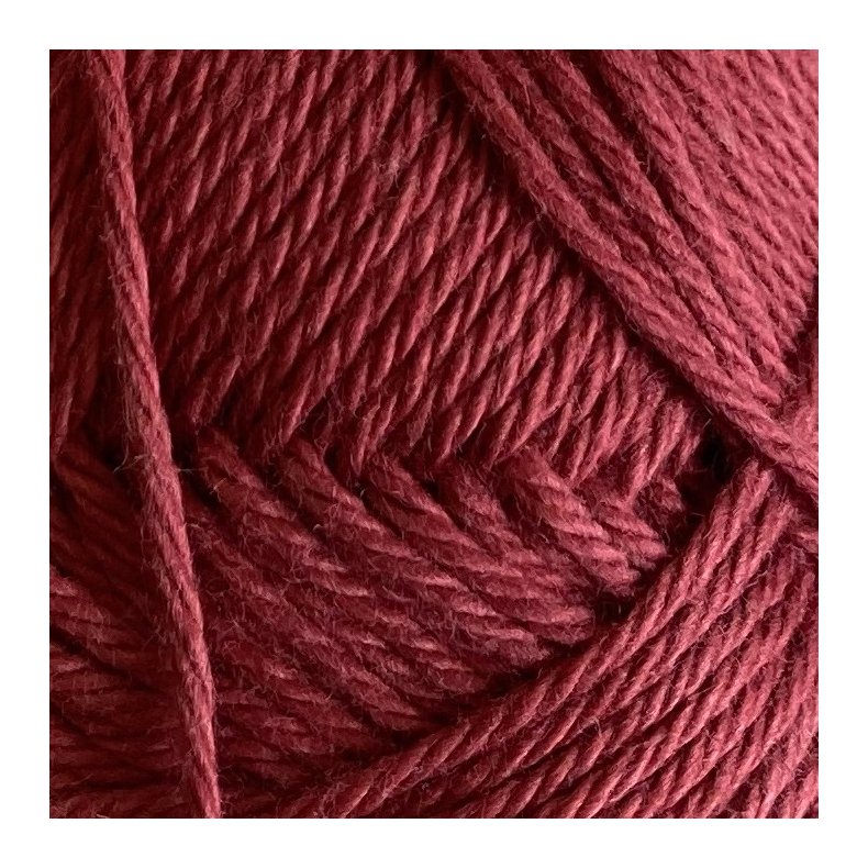 Red Wine. kologisk bomuldsgarn. Karen Klarbk. Pr. 50 g.