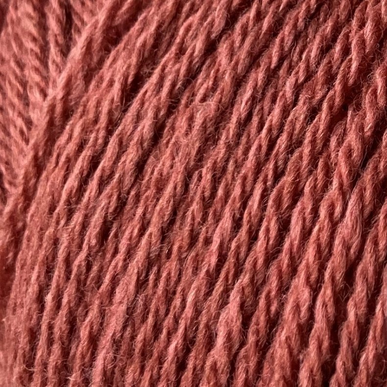 Esther by Permin, gammel rosa, fv 15, pr. 50 g.