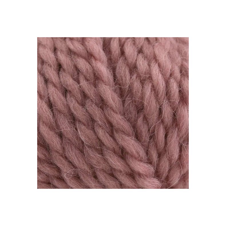 Betty by Permin, gammelrosa, fv 15, pr. 50 g.