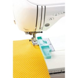 Clover sm guide til lige syninger.