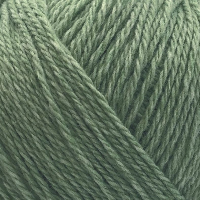 Esther by Permin, lys grn, fv 32, pr. 50 g.