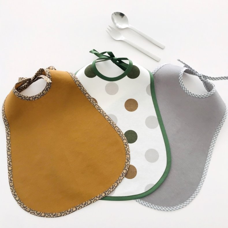 Stofpakke. Akryl-coatet stof til 3 spisesmkke