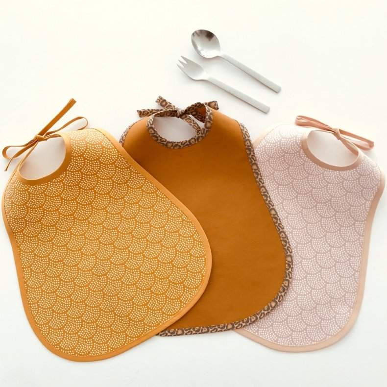 Stofpakke. Akryl-coatet stof til 3 spisesmkke