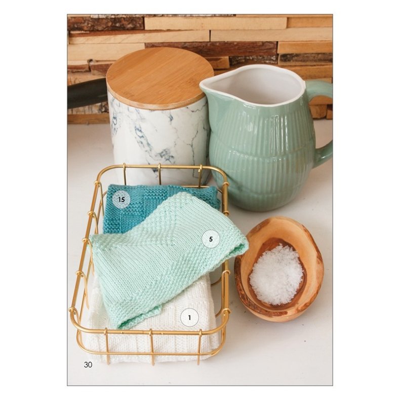 Medium Petrol Blue. kologisk bomuldsgarn. Karen Klarbk. Pr. 50 g.