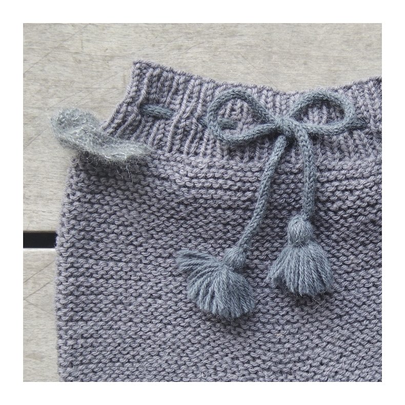 Uldvrk. Strik til brn 0-6 r. Strikkebog af Cecilie Bertelsen og Anne Prksen.